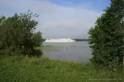 Теплоход «Константин Симонов» на Онежском озере