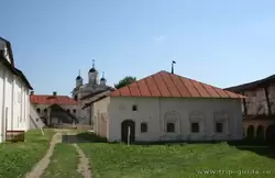 Поваренные кельи на территории Успенского монастыря