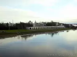 Ярославово дворище и торг в Новгороде