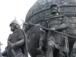 Новгород, памятник «Тысячелетие России»