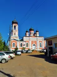 Церковь Святой Троицы в Ямской Слободе посёлке Крестцы