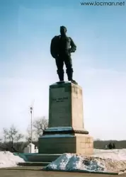 Памятник В.П. Чкалову в Оренбурге