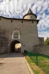 Псков, Троицкая (Часовая) башня