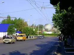 Монумент «Глобус» в Пензе