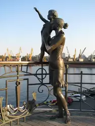 Памятник «Жене моряка» (Одесса 2013)