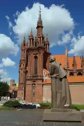 Памятник А. Мицкевичу в Вильнюсе