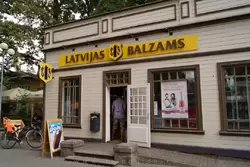 Магазин «Latvijas Balzams» в Юрмале