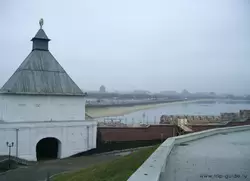 Казанский кремль, Ленинская дамба