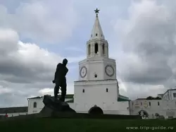 Спасская площадь в Казани