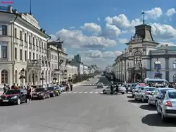 Улица Кремлевская в Казани