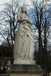 Святая Женевьева Парижская — скульптура в Люксенбургском саду
