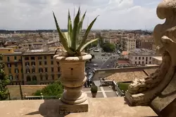 Вид на Рим из Музея Пия-Климента