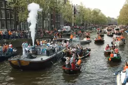 Достопримечательности Амстердама: День короля (День королевы)