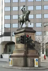 Площадь Холборн и памятник Принца Альберта в Лондоне