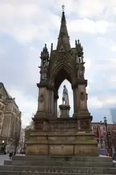 Монумент-памятник принцу Альберту в Манчестере