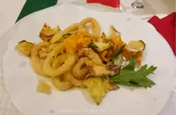 Frittura di calamari all italiana / Жаренные кальмары по итальянски / Golden Lobster 3-й день