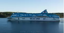 Паром «<span lang=en>Silja Line Galaxy</span>» — фото