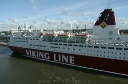 Паром Viking Line Mariella