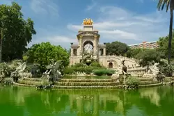 Достопримечательности Барселоны: парк Цитадели и фонтан «Большой каскад»