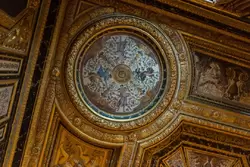 Потолок спальни Анны Австрийской, роспись Шарля Эррара 1662-1664 в Фонтенбло