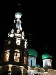 Церковь Ильи Пророка в Ярославле ночью