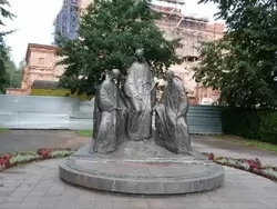 Скульптурная композиция «Троица» в Ярославле