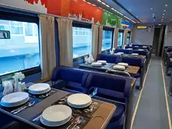 Поезд «Стриж» вагон-ресторан