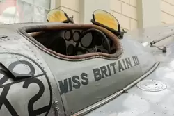«Мисс Британия III» проиграла трофи в Хармсворте деревянной лодке «Мисс Америка X», но новая технология привела к важным изменениям в конструкции миноносцев и канонерских лодок во Вторую мировую войну