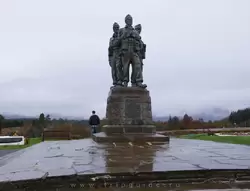 Памятник коммандос — спецподразделениям, участвовавшим во Второй мировой войне