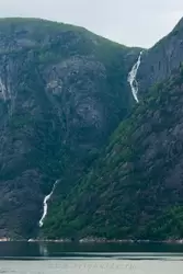 Водопад (по норвежским меркам река) Hotleelva