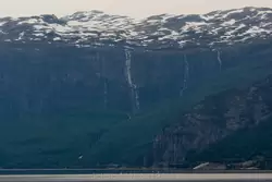 Водопады на горах Грабба (Grubbafjellet)