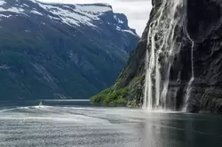Достопримечательности Норвегии: водопад Семь сестёр