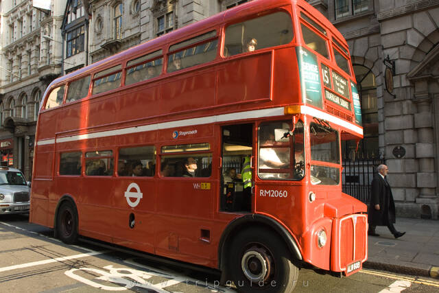 Достопримечательности Лондона: двухэтажные автобусы