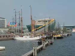 Музейная гавань со старинными кораблями (<span lang=nl>Museumhaven</span>)