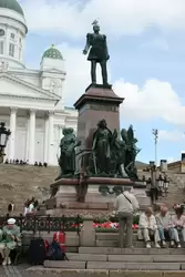 Памятник Александру II в Хельсинки