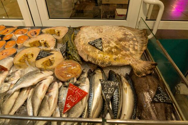 Цены на рыбу на рынке Сочи