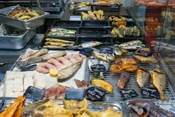 Рыбная лавка на Центральном рынке Сочи