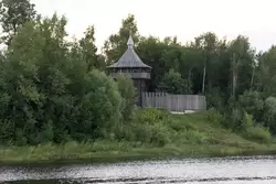 Сторожевая башня (восстановленная) в городище Усть-Шексна