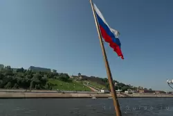 Чкаловская лестница и флаг России