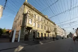 Дом торгового общества «Наследники Фроловы» в Нижнем Новгороде