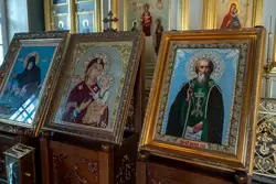 Иконы в церкви Макария Желтоводского