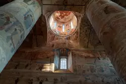 Интерьер Троицкого собора Макарьевского монастыря