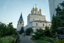 Макарьевский монастырь, церковь Успения Пресвятой Богородицы и колокольня