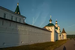 Макариев монастырь