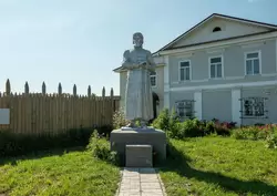 Памятник Акпарсу, Козьмодемьянск