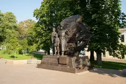 Памятник «Горьковчанам доблестным труженикам тыла»