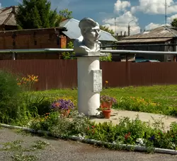 Памятник Криворотову Владимиру Фёдоровичу, Козьмодемьянск