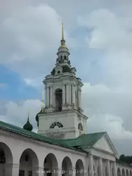 Красные ряды и церковь Спаса-в-Рядах в Костроме