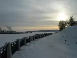 Берега реки Костромы зимой
