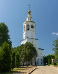 Церковь Михаила Архангела с надвратной колокольней Зилантова монастыря